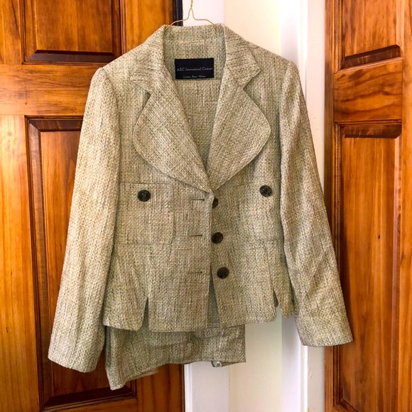 AEC International Couture Pantsuit - Picture 2 of 5